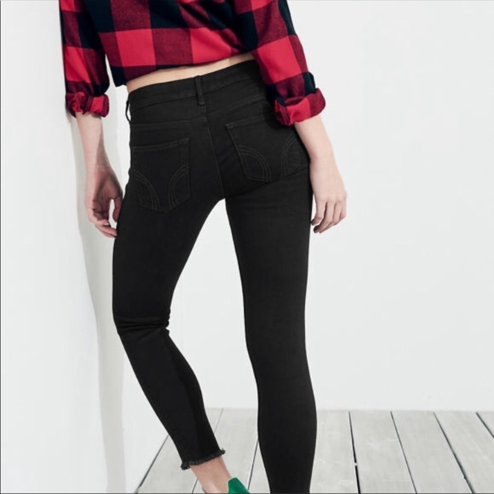 7S Hollister Black denim jeans